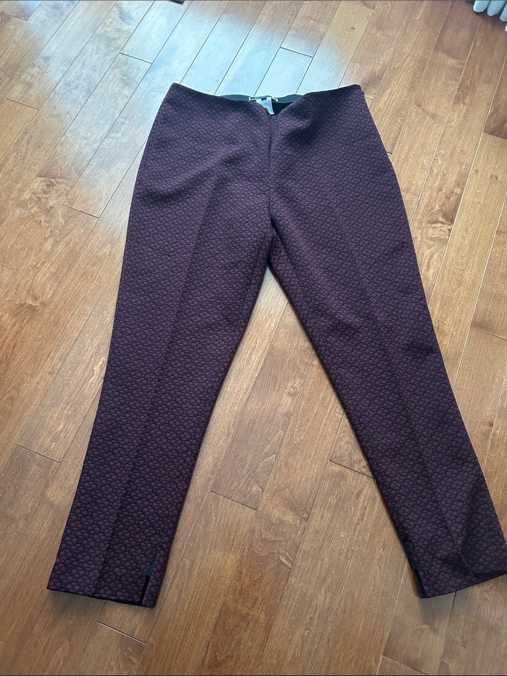 Women's Ankle Pants in Deep Burgundy Pattern